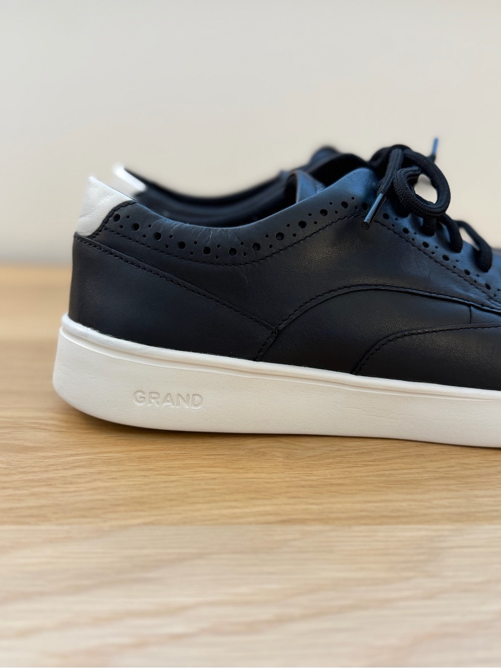 Cole Haan Men's Grand Crosscourt Wingtip Sneaker - Size US 11W - Picture 4 of 9